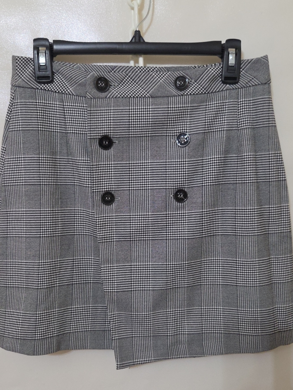 Zara Basic Collection Women's Double-Breasted Plaid Mini Skirt - Size‎ Medium